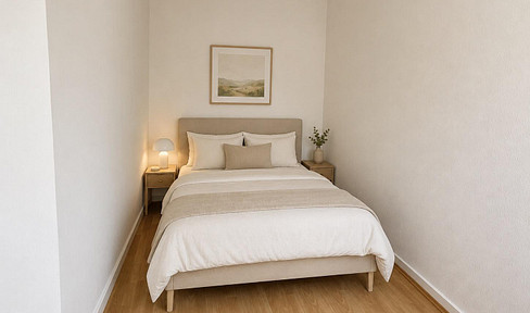 Frisch renovierte 2-Zimmer-Wohnung mit großem Westbalkon, Aufzug & Stellplatz