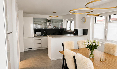Elegantes Neubau-Familienhaus in Hochheim | 156 m² | 6 Zimmer | Garten & Dachterrasse