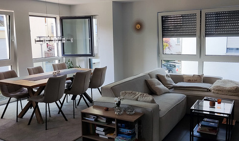 Neubau 2,5-Zimmer-Wohnung 1. OG in Herrenberg mit Küche, Garage, Wallbox, gehobene Ausstattung