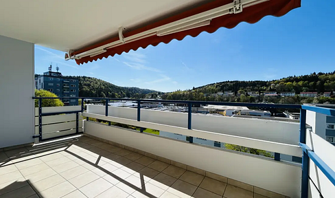 Brand new apartment after complete renovation - Modern 3-room apartment at the foot of Honberg hill.