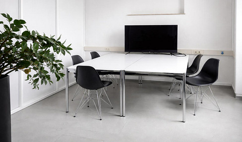 1-2 offices with air conditioning, available in a shared office space, suitable for 1-2 people each, starting from €550 + VAT, all inclusive.