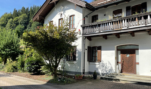 Historisches Wohnen im Park, Seenähe, gute Lage - von Privat