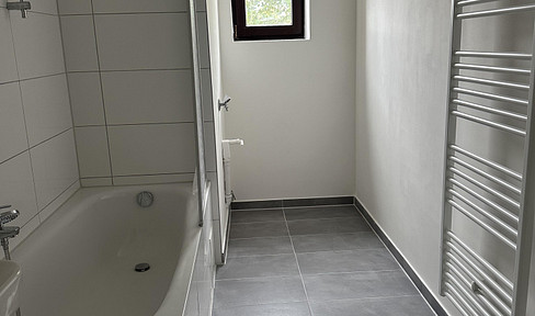 Newly renovated 3-room apartment in Düsseldorf-Mörsenbroich – centrally located with excellent transport links - WE07.