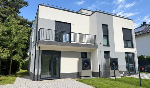 Neubau-Doppelhaushälfte A+ in Berlin-Müggelheim – 150 m², große Dachterrasse, provisionsfrei