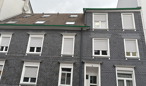 4,5 Zimmer Maisonette Wohnung 2. OG, neues Bad, ruhige Lage