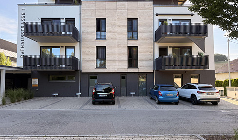 Neuwertige, freizügige Wohnung mit Ausblick *provisionsfrei* - Ab sofort.