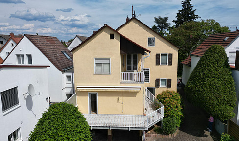 Provisionsfrei! Zweifamilienhaus, großer Sonnengarten