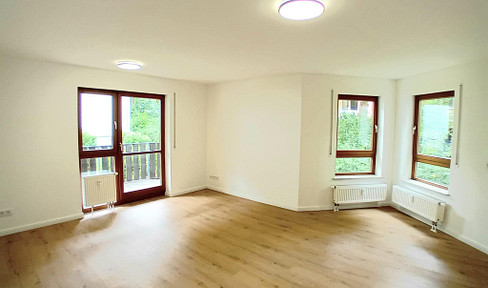 Newly renovated 2.5-room apartment in a quiet location.
