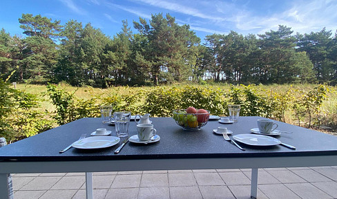Modernisierte Ferienwohnung in Prora, 100 m zur Ostsee, zwei Terrassen -provisionsfrei-