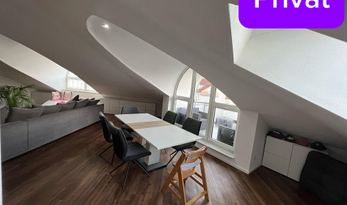 Spacious 4-room apartment with ceilings over 3 meters high, 2 balconies, and 2 parking spaces.