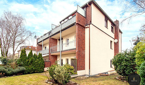 3-room apartment with balcony – Available for the first time after a complete renovation in Hamburg-Eppendorf.