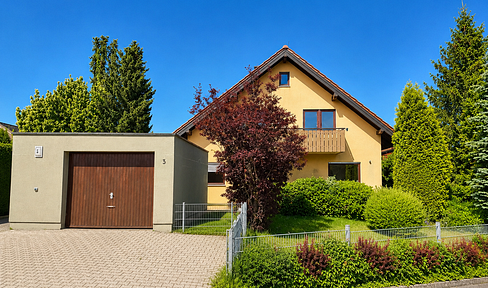 Detached single-family house in Vellberg – approximately 172 m² of living space plus approximately 35 m² of additional space.