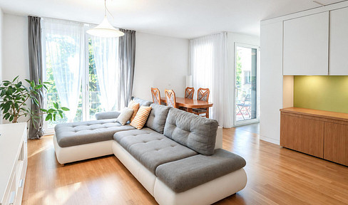 Komfortable, möblierte Wohnung mit Stellplatz in zentraler Konstanzer Lage