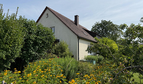 Zweifamilienhaus in exklusiver Waldrandlage