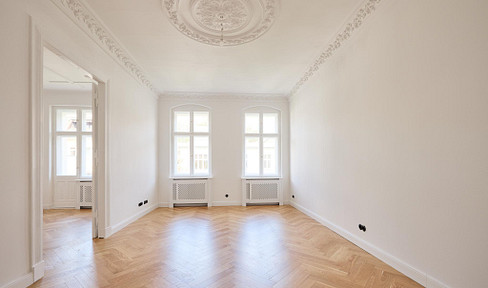 Friedenau: 3-Zi Altbau zum Erstbezug mit Balkon, Dusche & Freistehender Badewanne, Provi.frei
