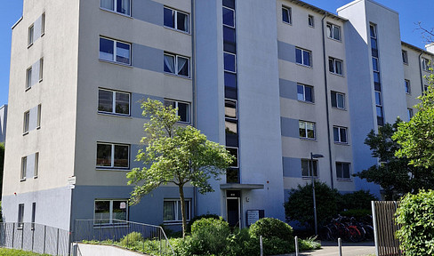 Helle und großzügig geschnittene Etagenwohnung in Köln-Ehrenfeld, ca. 93 m²