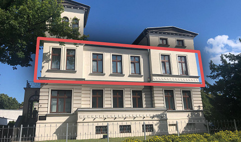 zentral gelegenen Wohnung in denkmalgeschützter Altbauvilla