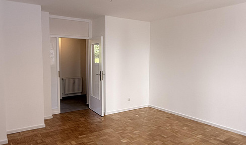 Provisionsfreie frisch renovierte EG-Wohnung mit Stellplatz nahe Wilhelmplatz und Schreventeich