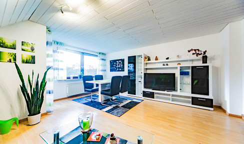 Well-maintained maisonette apartment with a rooftop terrace – living on two levels.