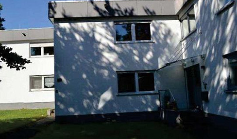 Wohnhaus mit Garage - Veräußerung im Höchstbieterverfahren