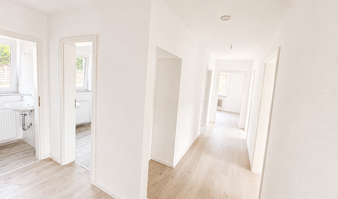 Erstbezug nach Kernsanierung #hell #lichtdurchflutet #4-Zi -Wohnung #Südbalkon #Einbauküche