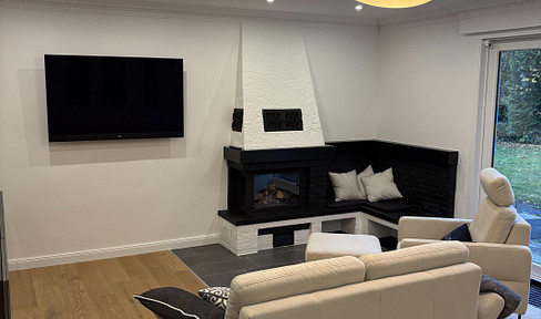 ***Exclusive, accessible apartment with a garden paradise.***