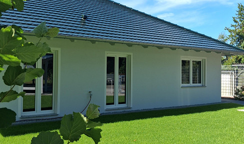 Bungalow-Neubau-Doppelhaushälfte in ruhiger grüner Randlage in Cottbus-Kiekebusch