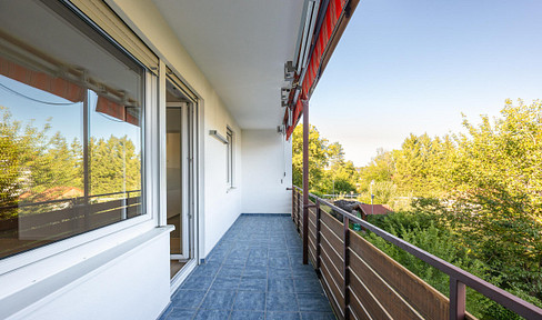 Frisch saniertes Apartment mit Traumbalkon und Blick Richtung Sonne. Jetzt Anfragen!