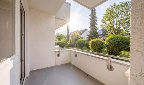 RARE OPPORTUNITY | 2-room apartment in the heart of Schwabing, renovated. Inquire now!