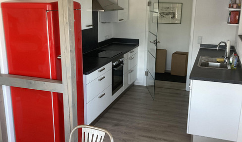Großzügige 3ZKB Wohnung, WC, Dachboden, ca 90qm mit Schloßblick