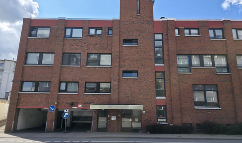 Spacious property with residential potential in Bergedorf – also suitable for shared living!