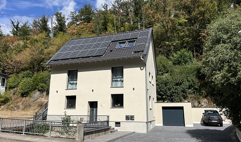 Provisionsfrei, kernsaniertes Zweifamilienhaus