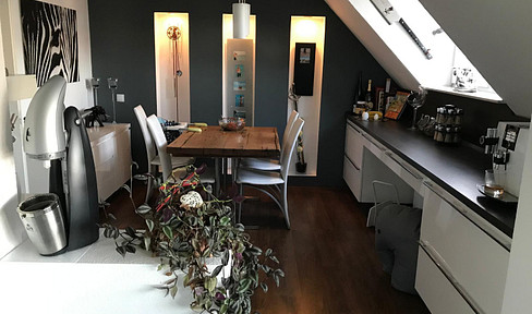Dreamy 4-room maisonette apartment with a rooftop terrace.
