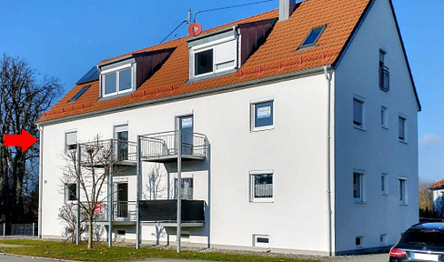Bright 3-room apartment with a balcony, parking space, and a large basement.
