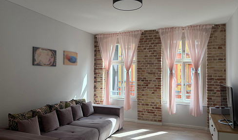 Spacious 5-room apartment – ideal for families or couples who need plenty of space.