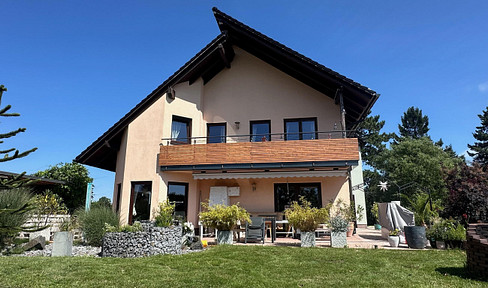 Außergewöhnliches, modernes Einfamilienhaus mit Doppelgarage