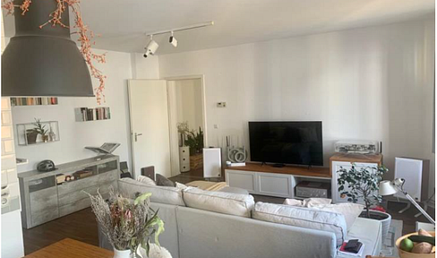 Modern apartment, 85 square meters, near Kollwitzplatz – 2 rooms, close to the Kulturbrauerei cultural center in the Prenzlauer Berg district of Berlin.