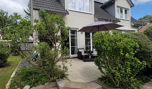 Brand new house, well-maintained, in a natural setting.