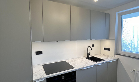 Commission-free: Fully renovated, 41 sqm investment property in the popular "Musicians' Quarter," currently rented.