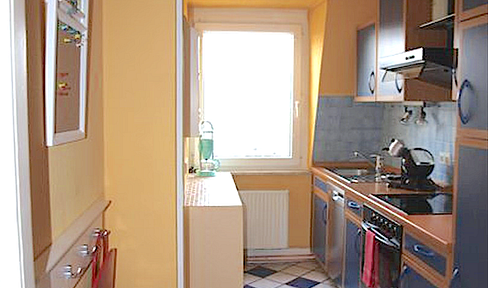 Last-minute! Furnished student apartment on the top floor (attic) with a view, in a quiet location, close to the city center, near the Elberfeld town hall.