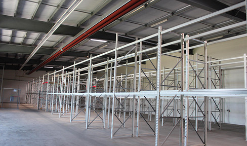 FREE OF CHARGE!! Hall with shelving system.