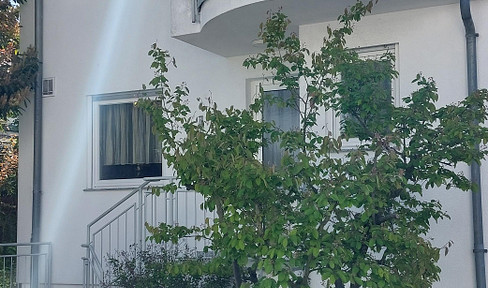 Geräumiges Reihenendhaus in WN-Neustadt mit Fernblick