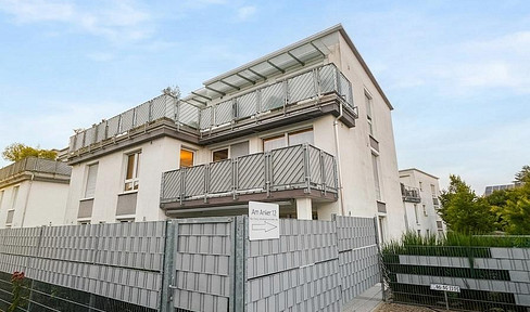 Neuwertige 4 Zimmer Eigentumswohnung
