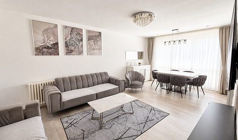 Spacious 3-room apartment with a modern living environment and a balcony.