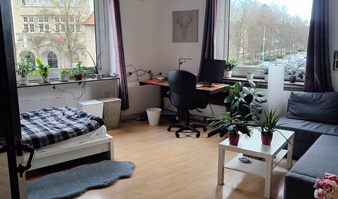 3-bedroom, 2-bathroom apartment in a prime location in Osnabrück (suitable for shared living).