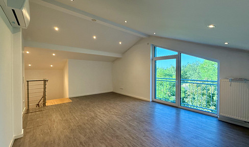 Moderne 3-Zimmer-Maisonettewohnung mit Galerie, großem Balkon und Klimaanlage – ab sofort verfügbar
