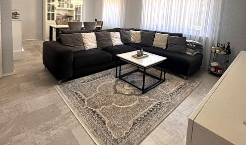 Charmantes, einzugsbereites Familienhaus mit großer Terrasse in praktischer Lage