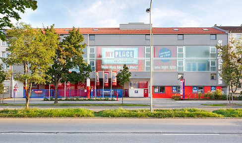 71 square meters of storage space in a prime location with excellent transport links. No commission fees.