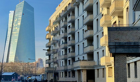 Penthouse in Ostend | 143 m² · 4 rooms · Energy efficiency class A (KfW55 standard) · 3-meter ceiling height · 2 terraces · Central location, 700 meters from the city center.