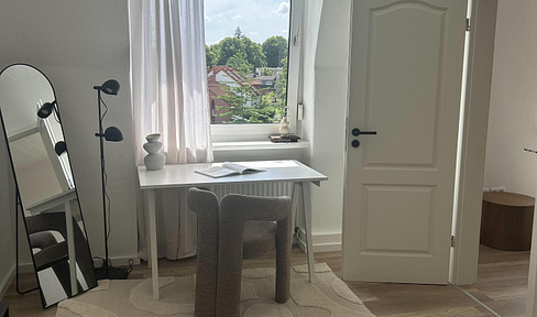 Perfekt für junge Leute, zentral gelegen, Gartenmitnutzung- 2 Zimmer Wohnung